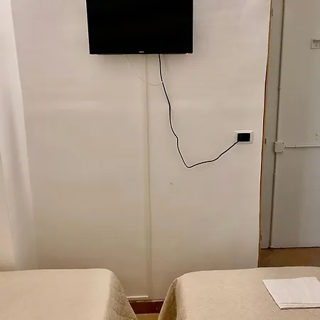 Luna Rossa * Giardini-Naxos